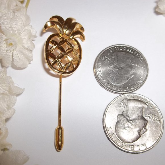 VINTAGE Gold Stick Pin, Avon Pin, Pineapple Jewelry, Pineapple Stick Pin, 7594 - Picture 2 of 4